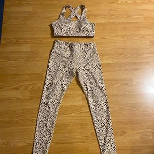 Medium activewear set sport bra and legging